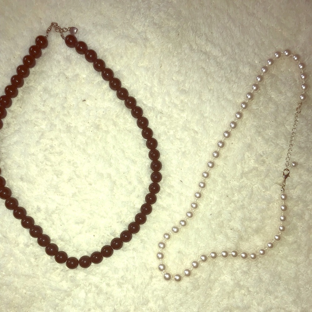 Black and white pearl necklace
